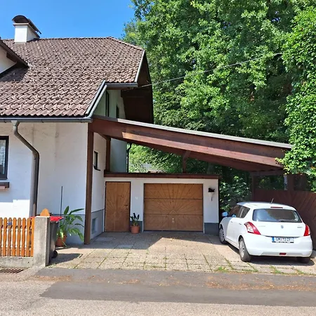 玛丽亚公寓 公寓 *